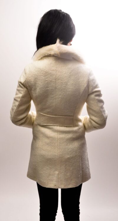 Дамско палто с еко яка -бяло 4