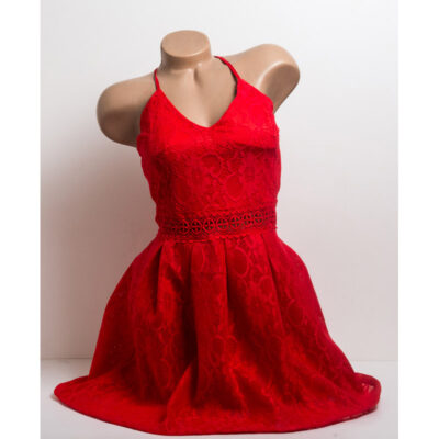 Червена дантелена рокля с презрамки 1
